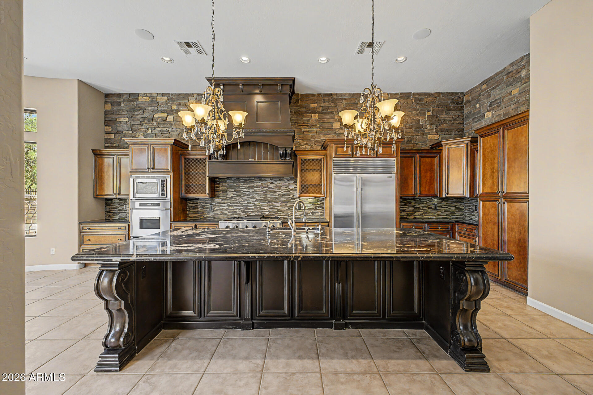 4046 North Silver Ridge Circle Mesa, AZ 85207 - Photo 9 of 53 Kitchen
