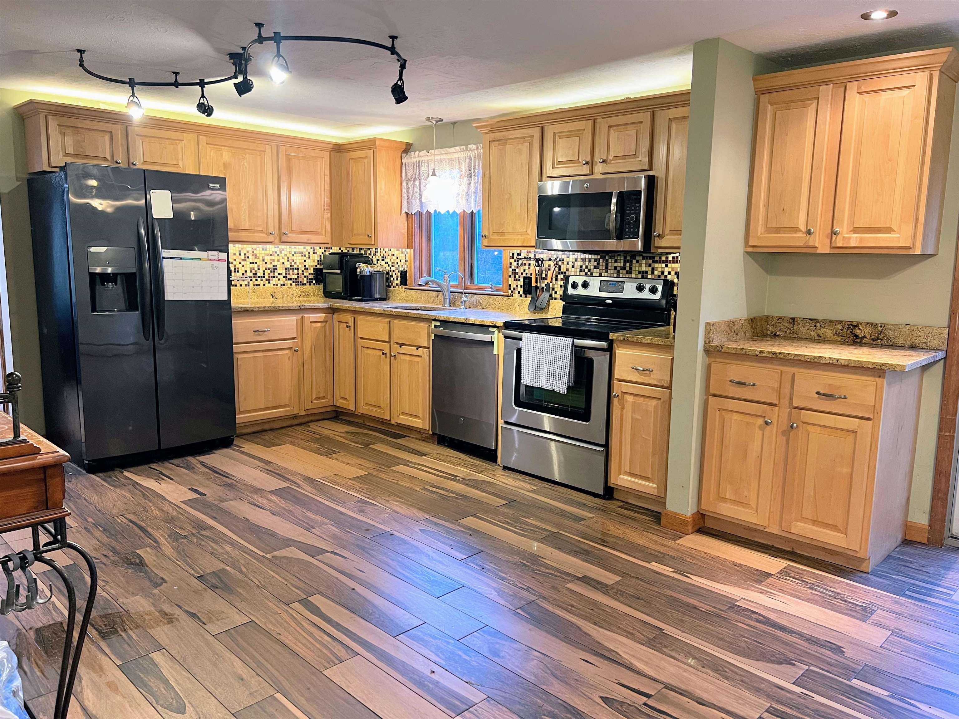 18 Alexander Road, Unit ARI:1 AGR/RES Londonderry, NH 03053 - Photo 5 of 38