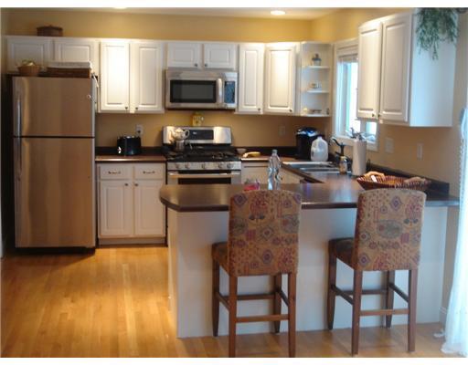 2 Nathaniel Way Exeter, NH 03833 - Photo 2 of 13 Kitchen.