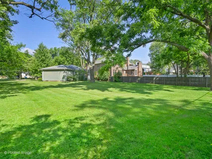 $699,000 | 241 Coe Road, Clarendon Hills, IL 60514
