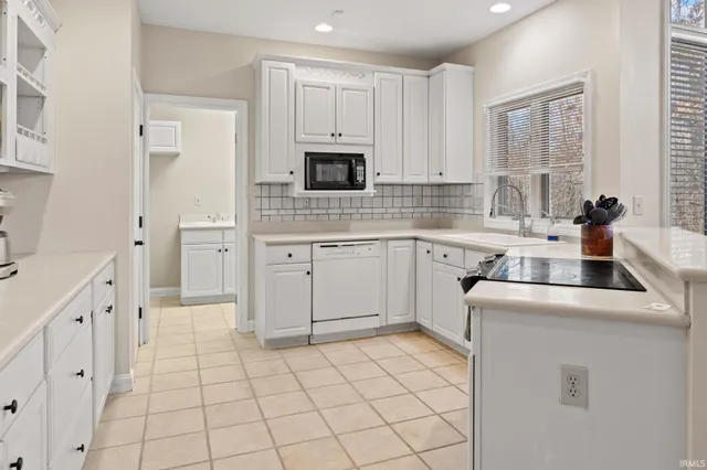 $1,100,000 | 7718 Halifax Court, Lafayette, IN 47905