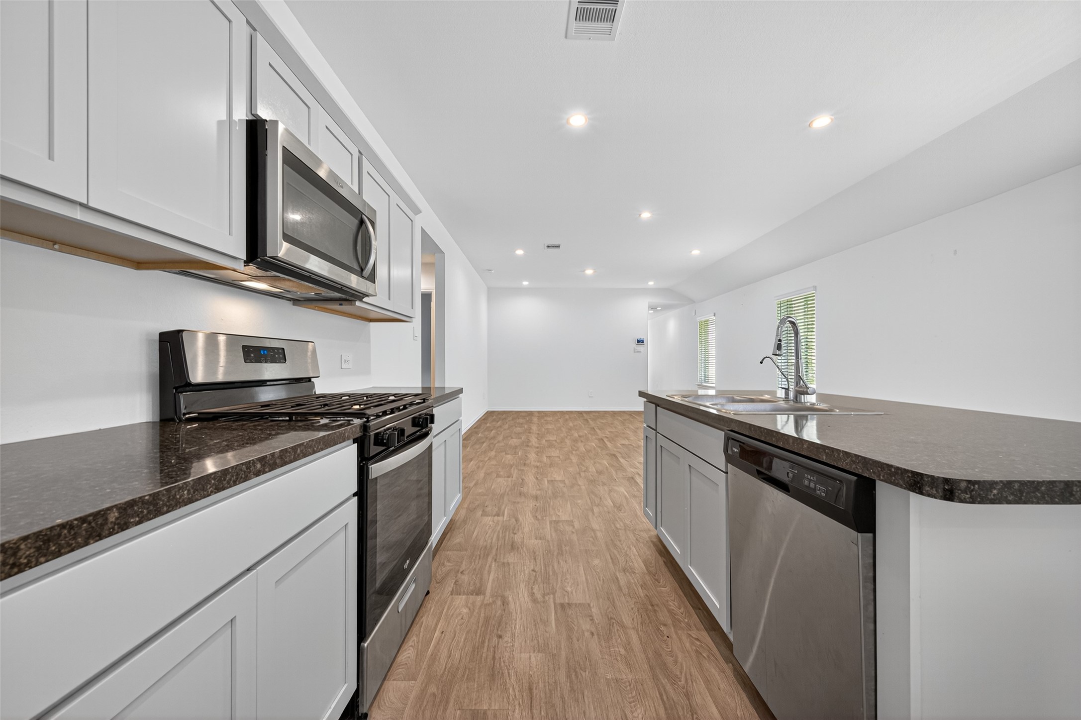 5343 Tuscany Hills Lane Spring, TX 77373 - Photo 15 of 32 Kitchen