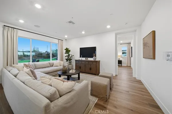 $614,000 | 42949 56th Street West, Lancaster, CA 93536