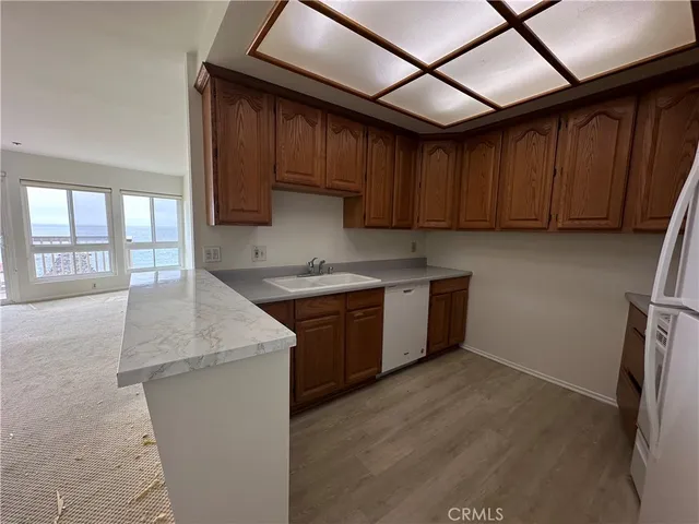 $4,100 | 625 Esplanade, Unit 21, Redondo Beach, CA 90277