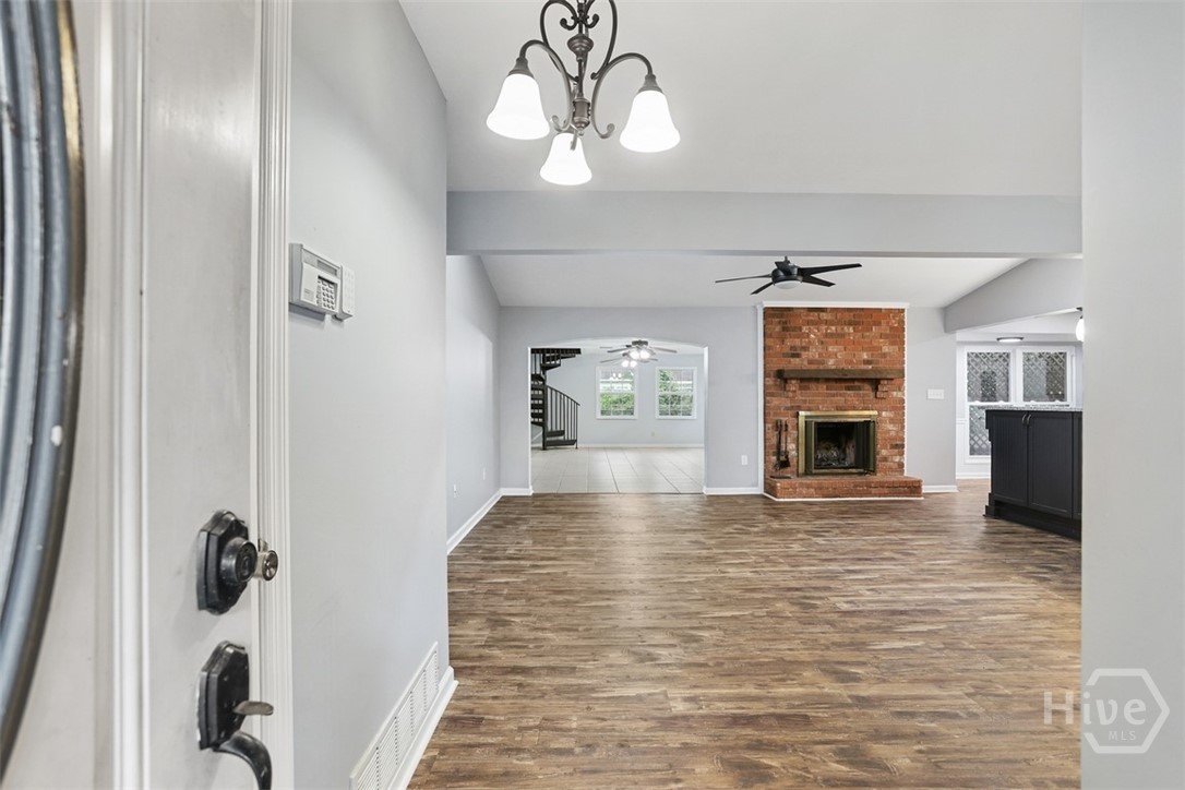 46 River Oaks Road Savannah, GA 31410 - Photo 6 of 72 Gallery Image 6