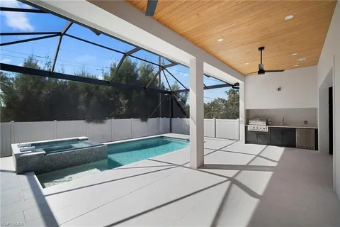$1,899,000 | 786 107th Avenue North, Naples, FL 34108