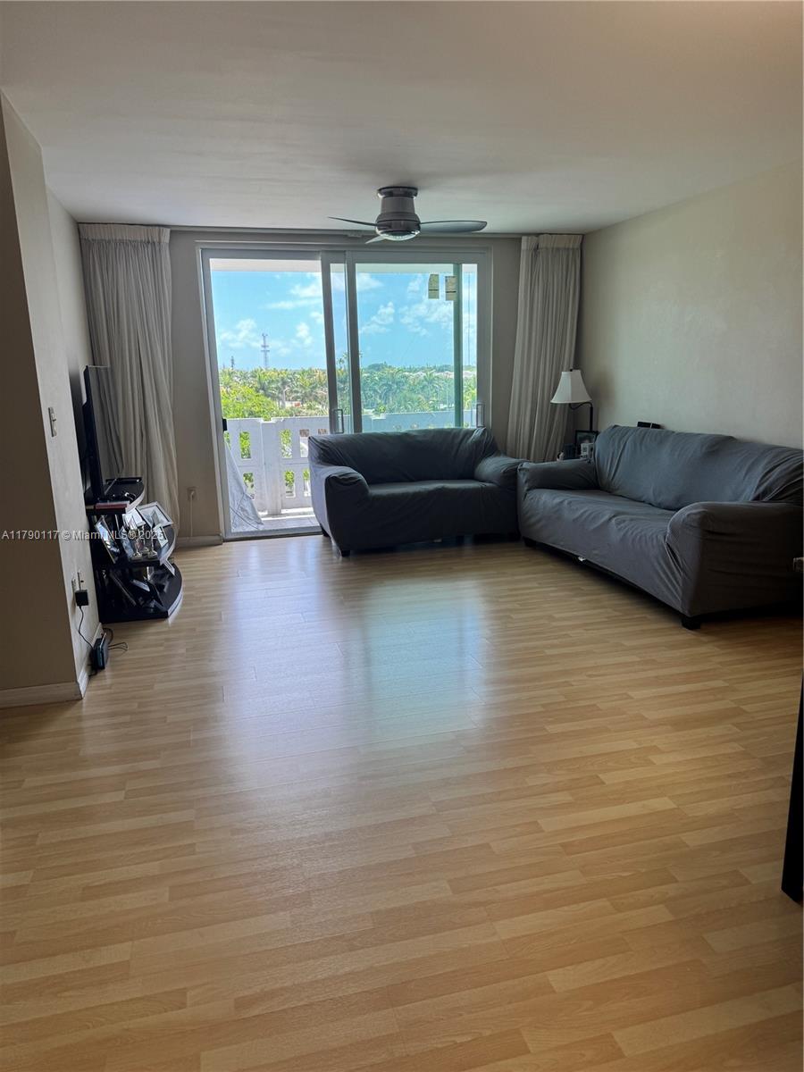 919 Hillcrest Drive, Unit 504 Hollywood, FL 33021 - Photo 11 of 36