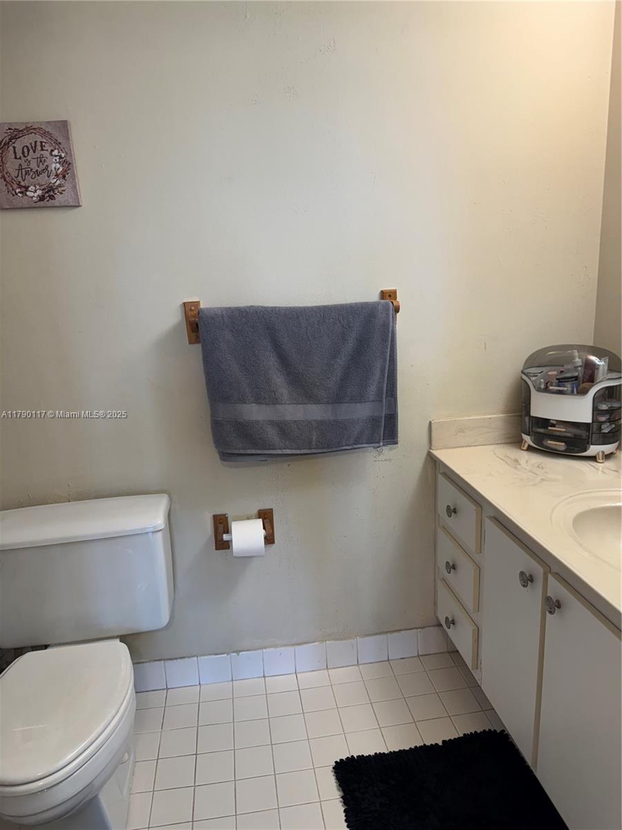 919 Hillcrest Drive, Unit 504 Hollywood, FL 33021 - Photo 21 of 36