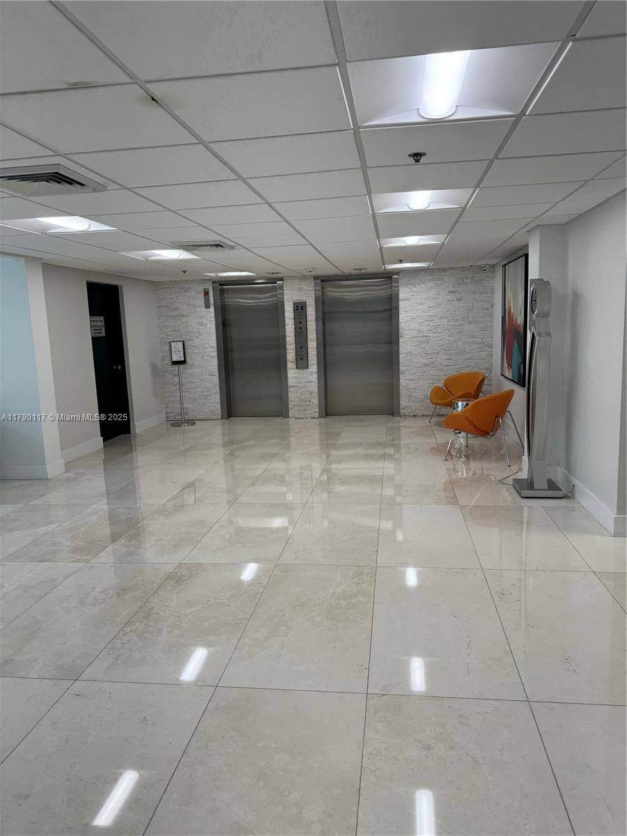 919 Hillcrest Drive, Unit 504 Hollywood, FL 33021 - Photo 31 of 36