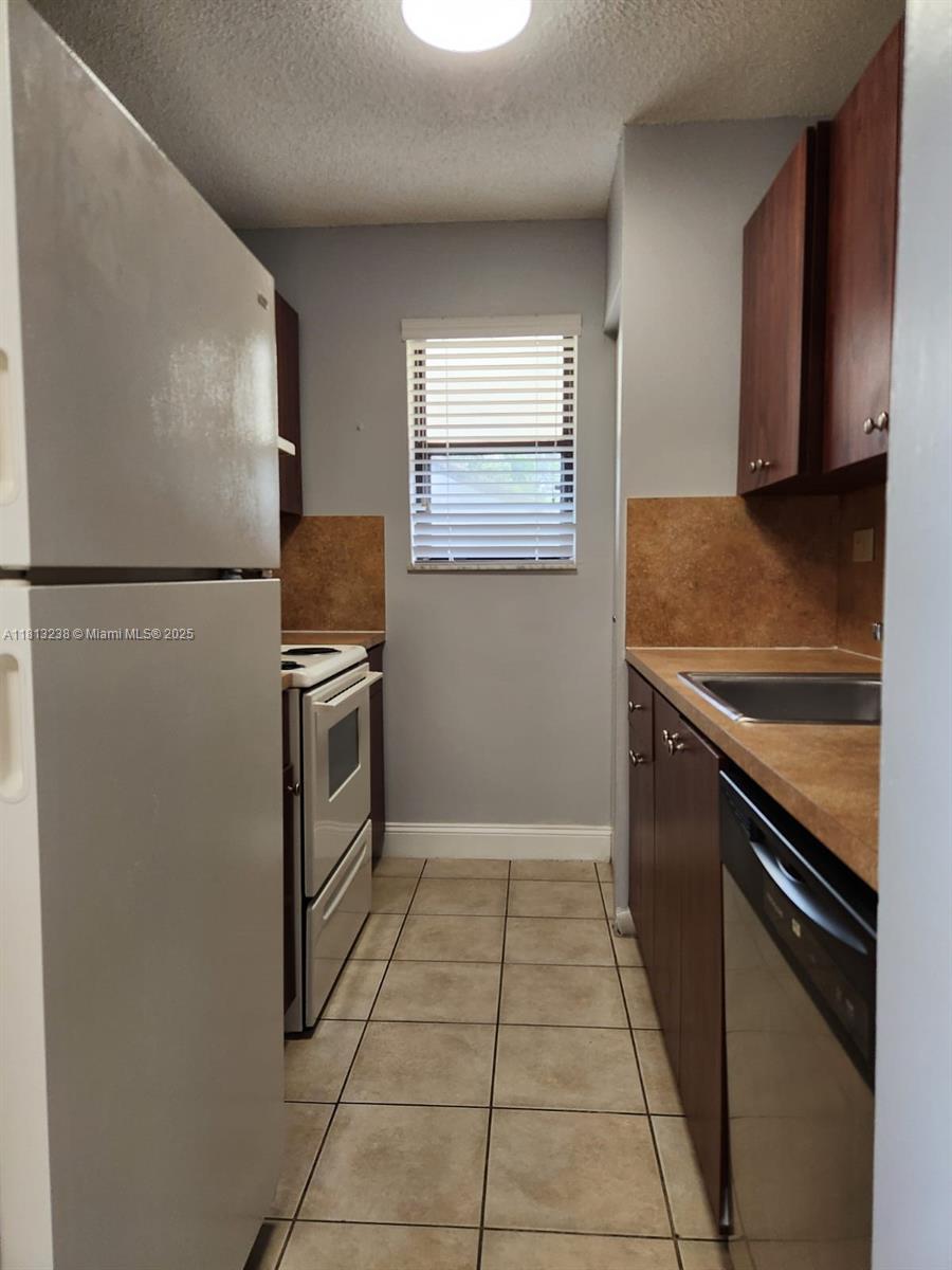 7095 Northwest 179th St Unit 206  