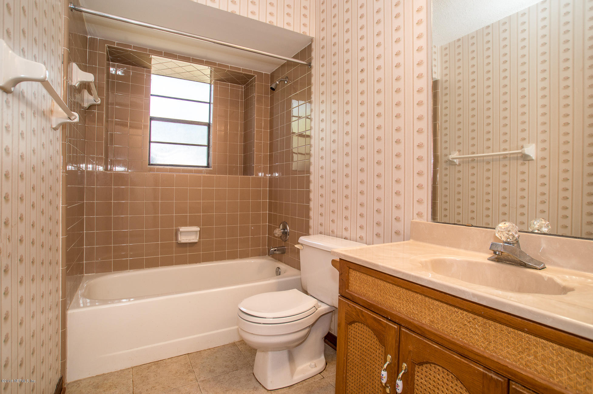 8185 Crosswind Road Jacksonville, FL 32244 - Photo 12 of 35 Hall Bath