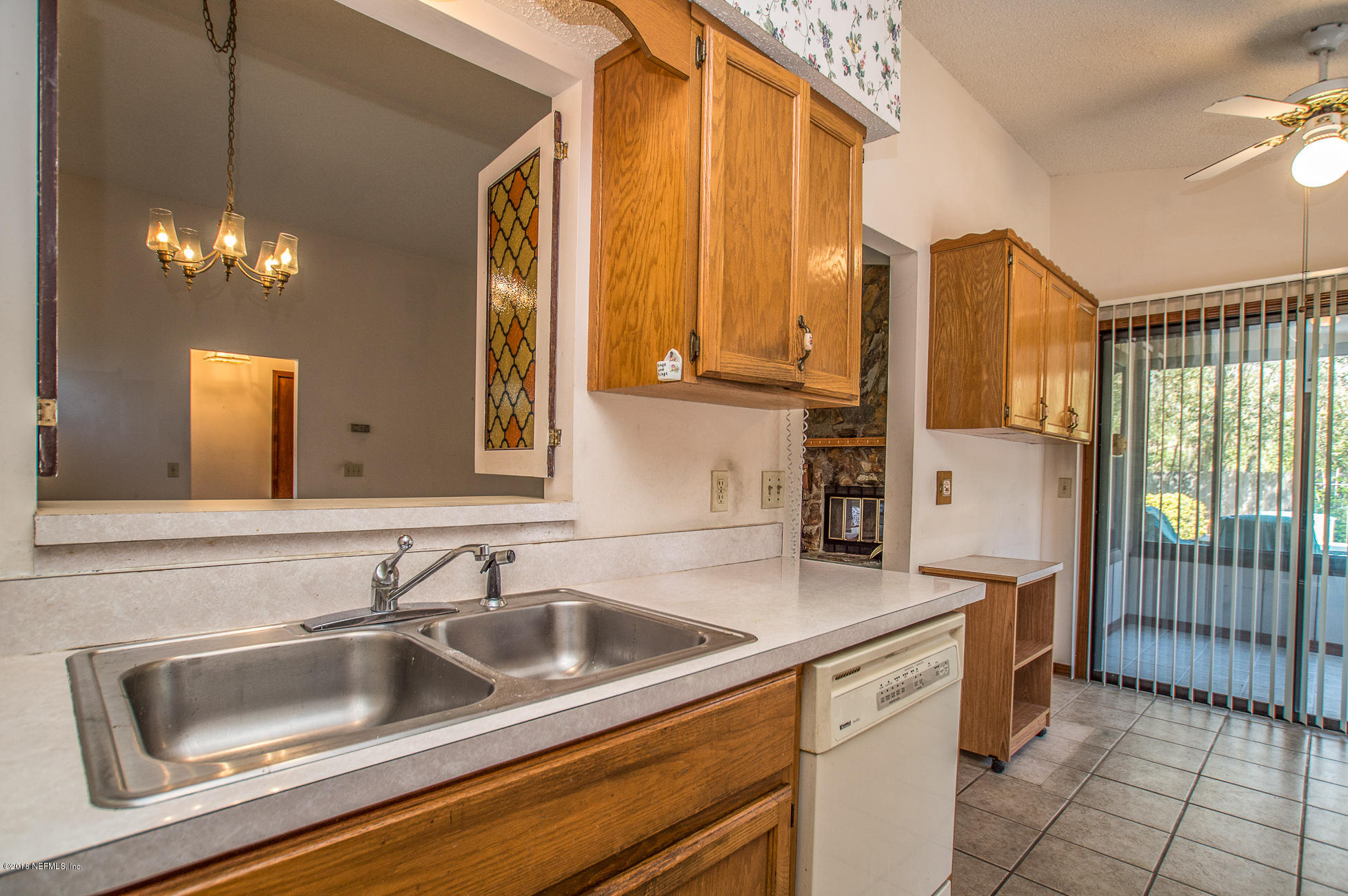 8185 Crosswind Road Jacksonville, FL 32244 - Photo 6 of 35 Kitchen