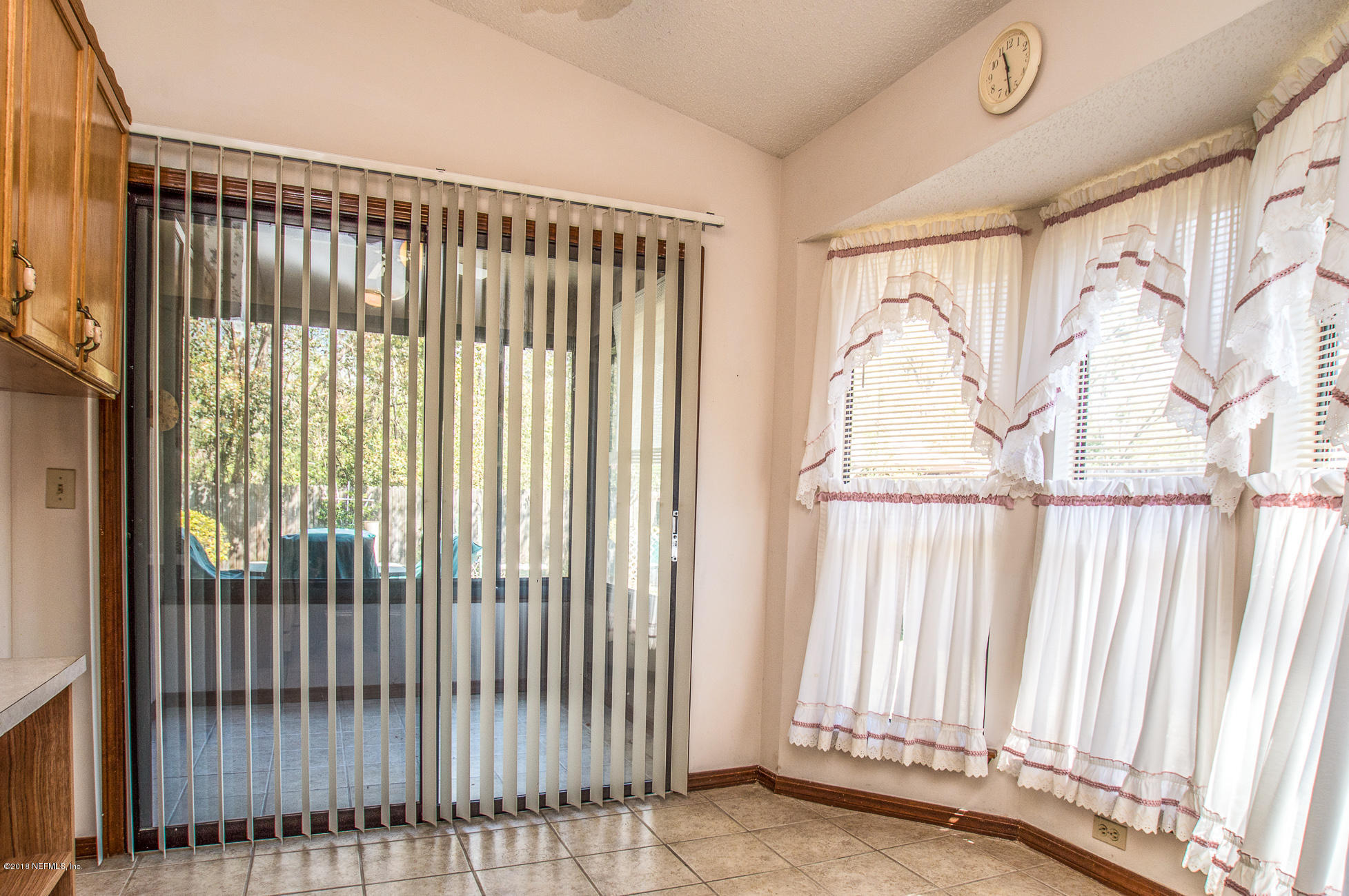 8185 Crosswind Road Jacksonville, FL 32244 - Photo 7 of 35 Casual Dining