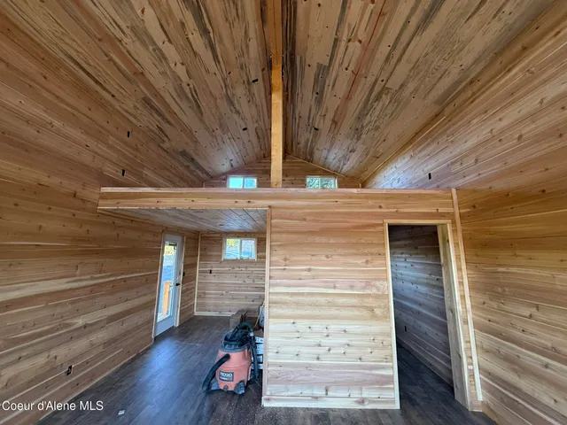 $179,700 | 652 White Pine Way, Fernwood, ID 83830