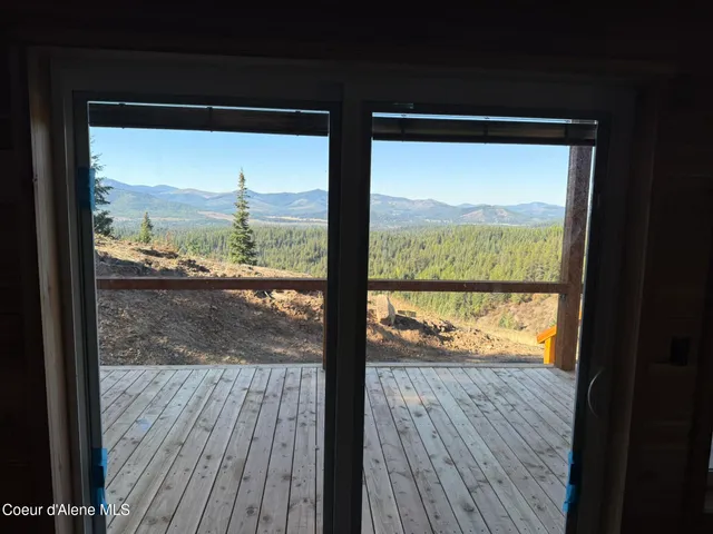 $179,700 | 652 White Pine Way, Fernwood, ID 83830