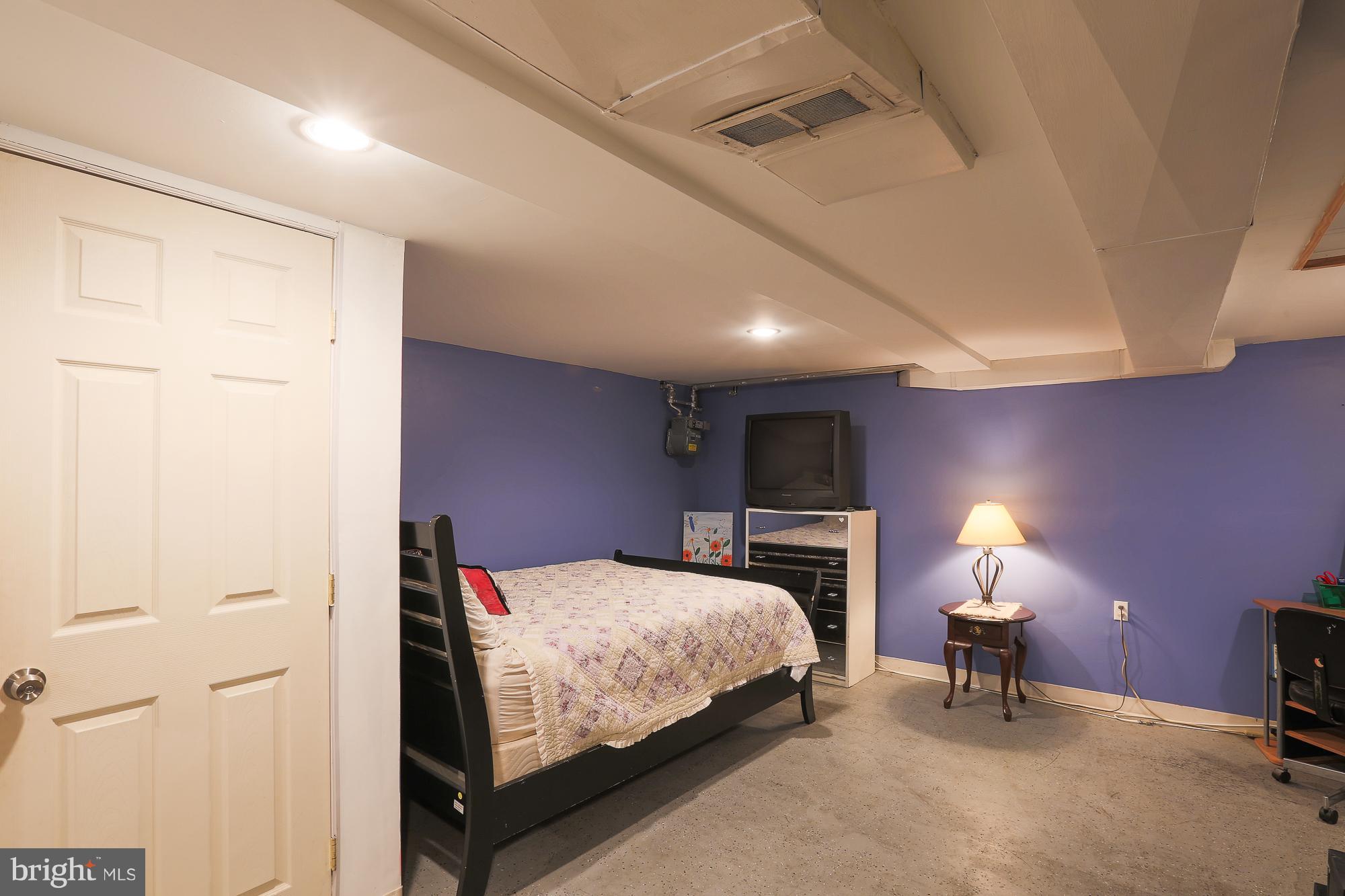 7720 Eastdale Road Baltimore, MD 21224 - Photo 17 of 26 Bedroom 3