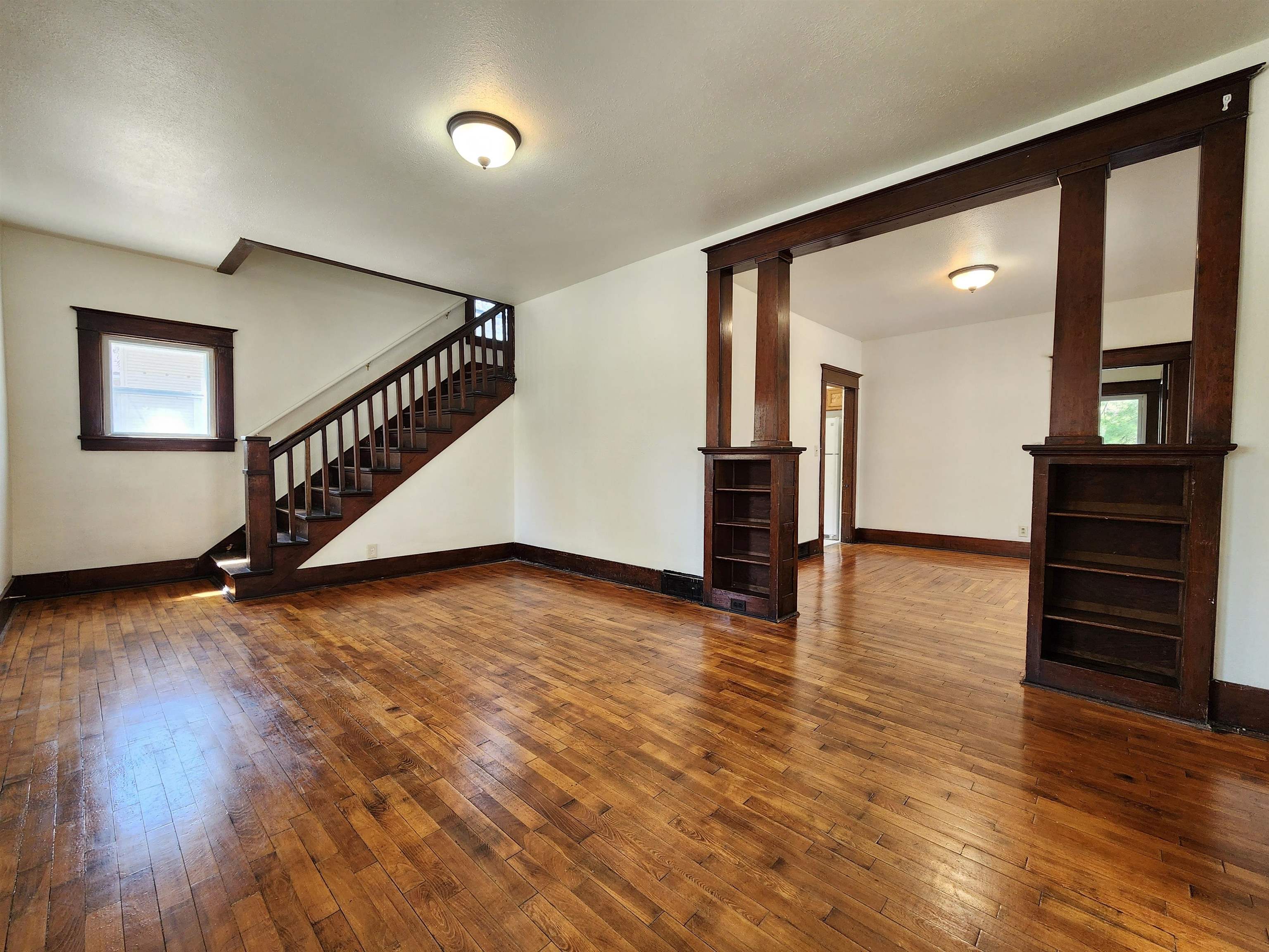 128 Rockingham Avenue Alma, MI 48801 - Photo 4 of 36 1933389-cd24aadd-e06a-46db-ac3c-e217c1021a53.JPG