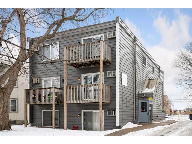 $1,295 | 924 21st Avenue South, Unit 5, Minneapolis, MN 55404