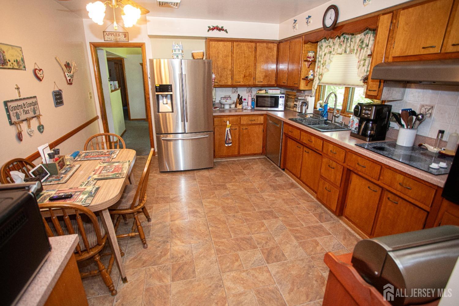 282 Bridgepoint Road Belle Mead, NJ 08502 - Photo 18 of 49