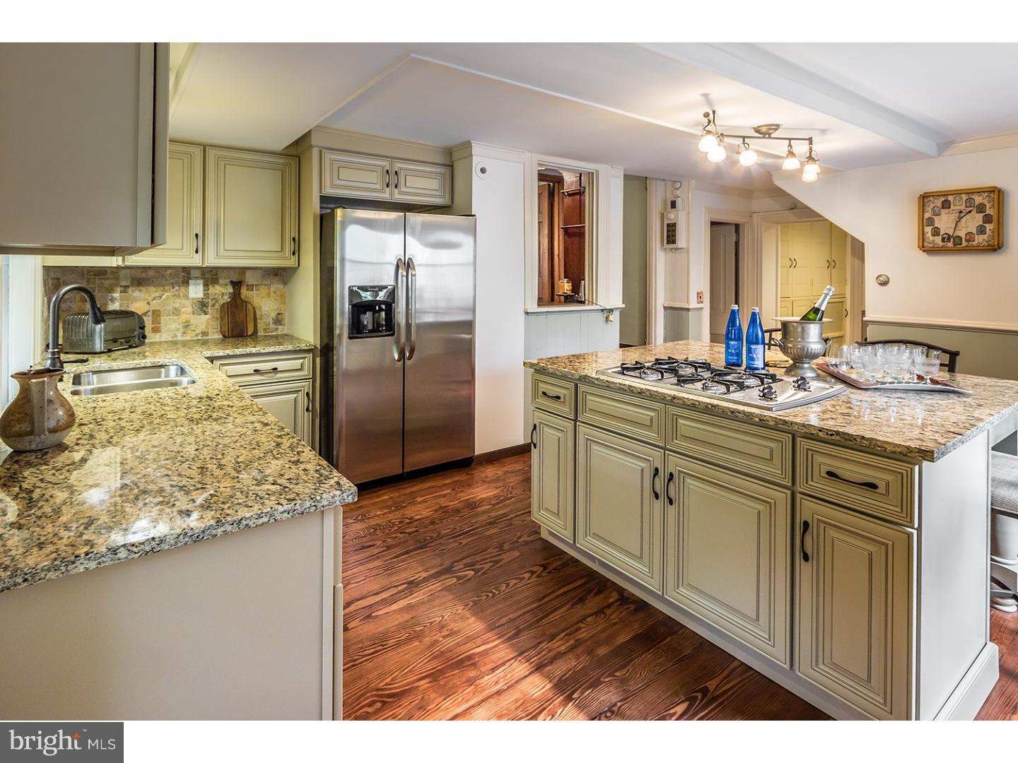 2801 Riverton Road Cinnaminson, NJ 08077 - Photo 8 of 25