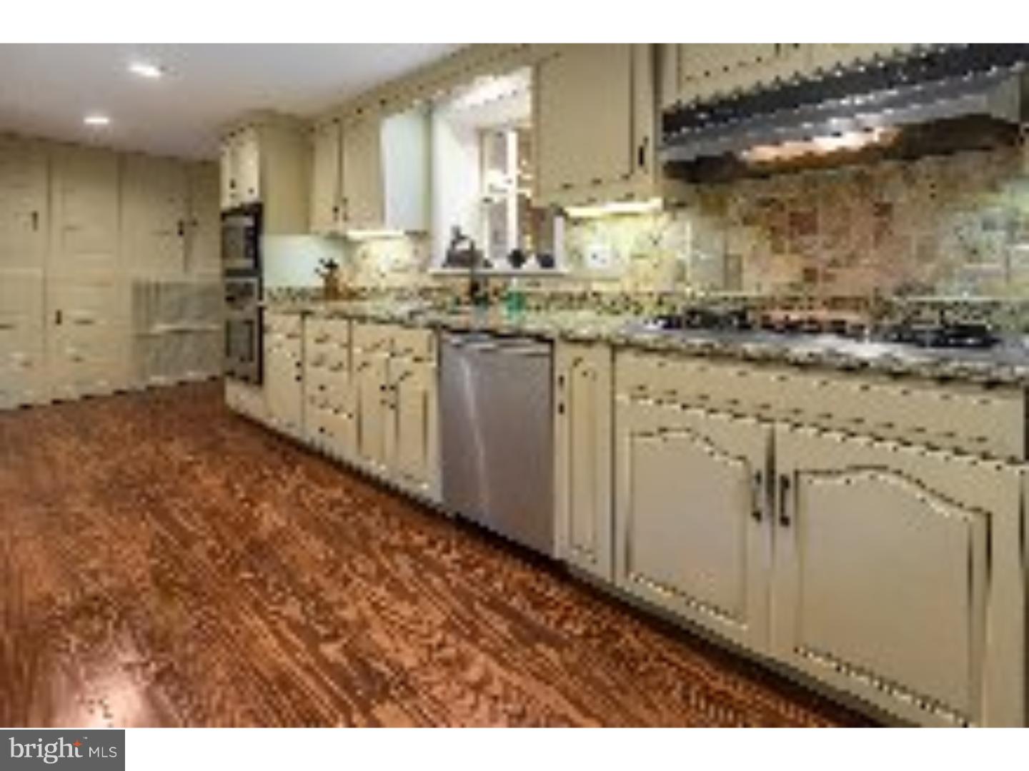 2801 Riverton Road Cinnaminson, NJ 08077 - Photo 10 of 25