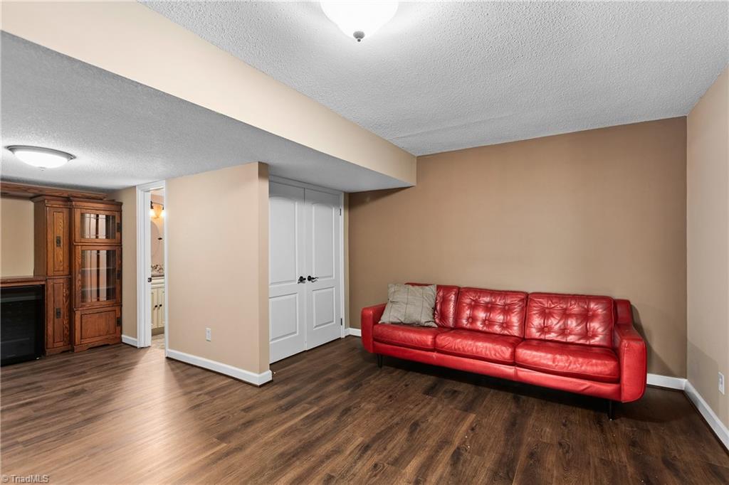 1916 Chateau Ridge Drive Winston-Salem, NC 27103 - Photo 24 of 32