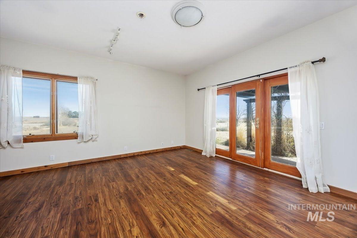 188 East 552nd Street North Shoshone, ID 83352 - Photo 10 of 25