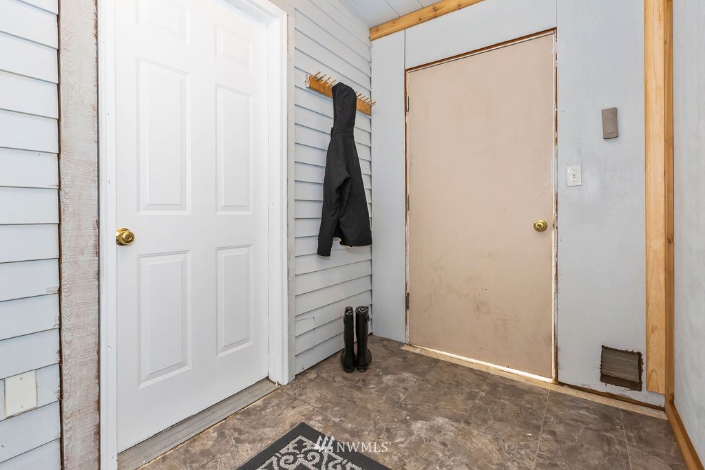 3727 Dyes Inlet Road Northwest Bremerton, WA 98312 - Photo 18 of 40 Gallery Image 18