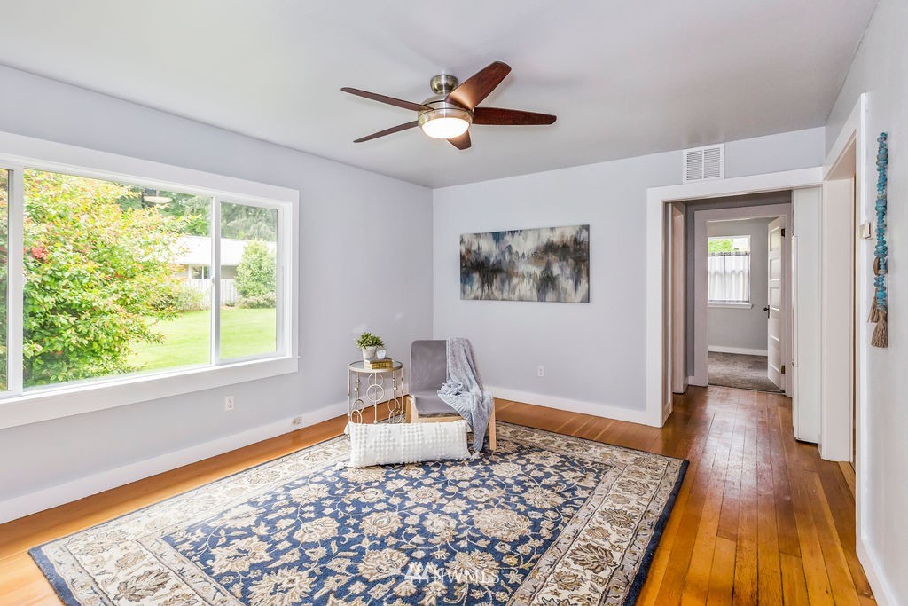 3727 Dyes Inlet Road Northwest Bremerton, WA 98312 - Photo 3 of 40 Gallery Image 3