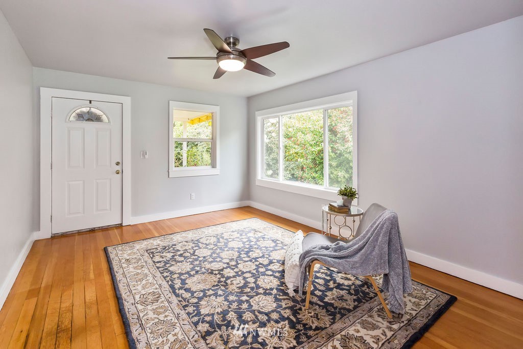 3727 Dyes Inlet Road Northwest Bremerton, WA 98312 - Photo 5 of 40 Gallery Image 5