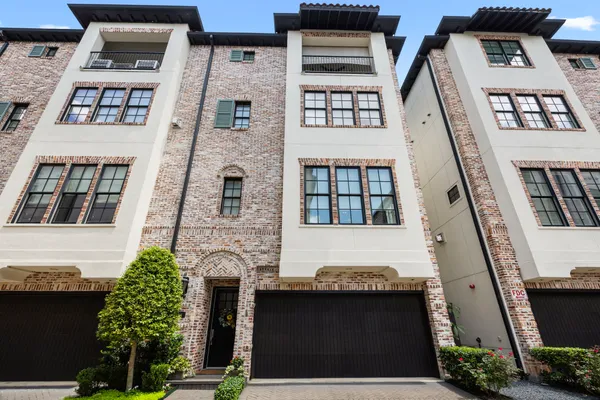 $735,000 | 11 Robita Street, Houston, TX 77019