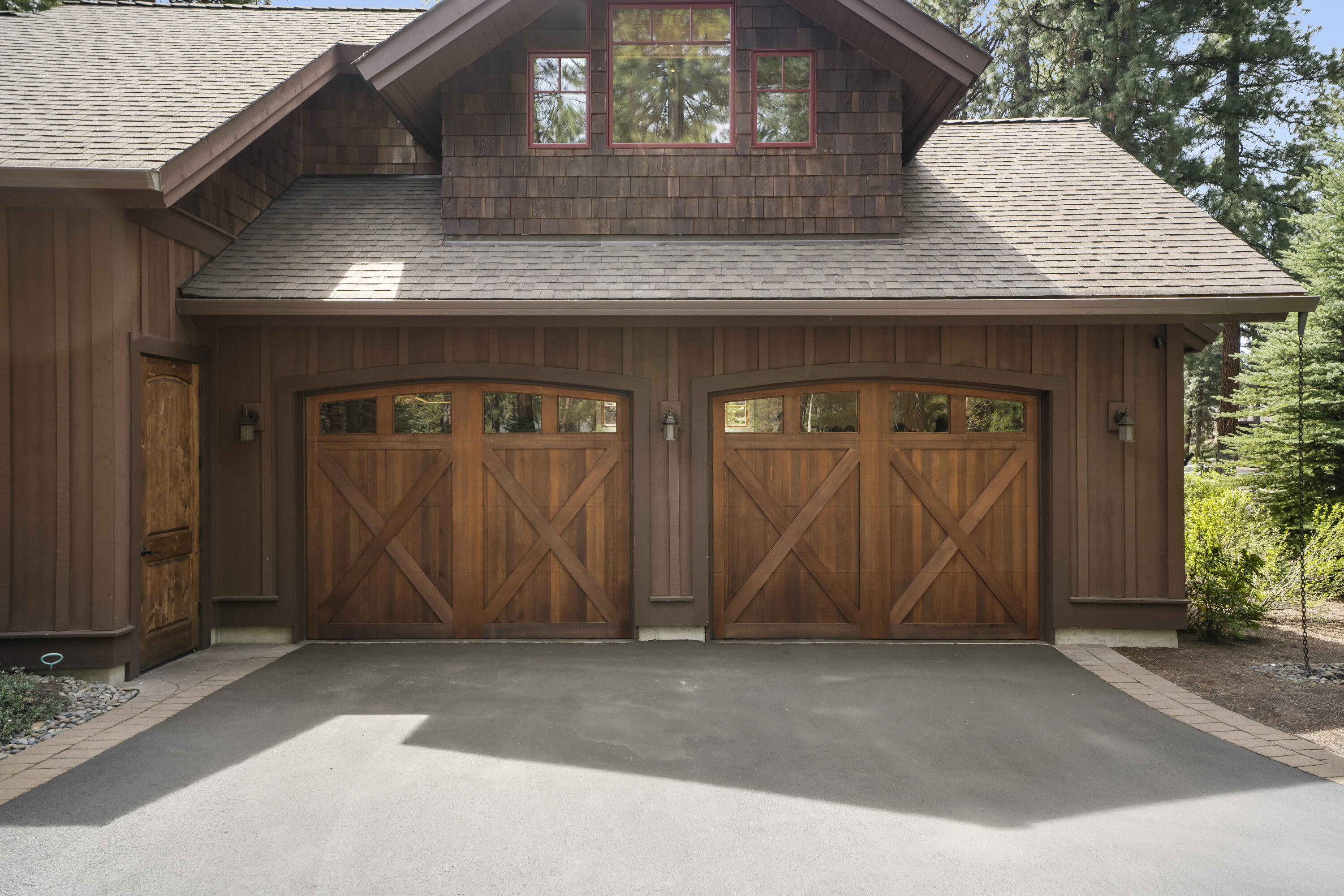 56155 Sable Rock Loop, Unit 277 Bend, OR 97707 - Photo 62 of 63 Exterior Front