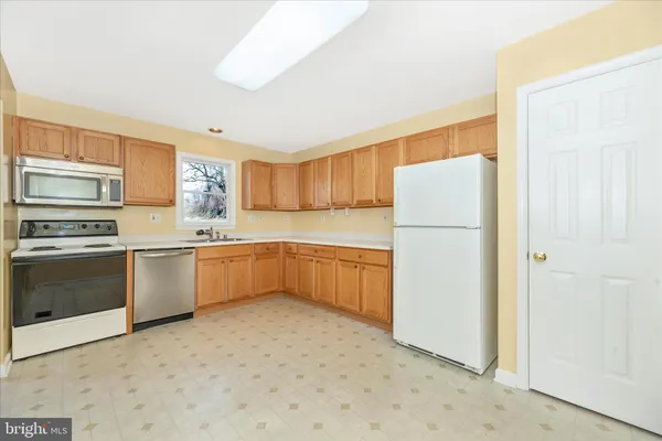 $2,400 | 823 Snowfall Way, Westminster, MD 21157