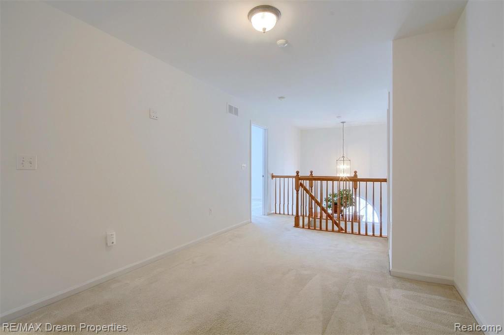 49015 Hawksburry Road Canton, MI 48188 - Photo 16 of 39