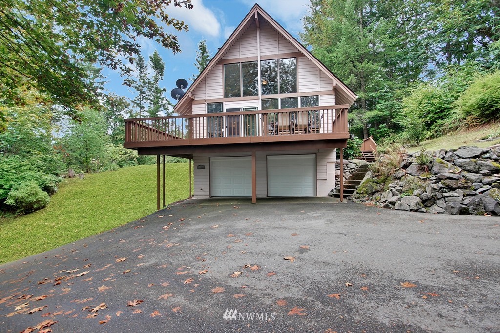 17427 Southeast Covington Sawyer Road Kent, WA 98042 - Photo 2 of 17 Gallery Image 2