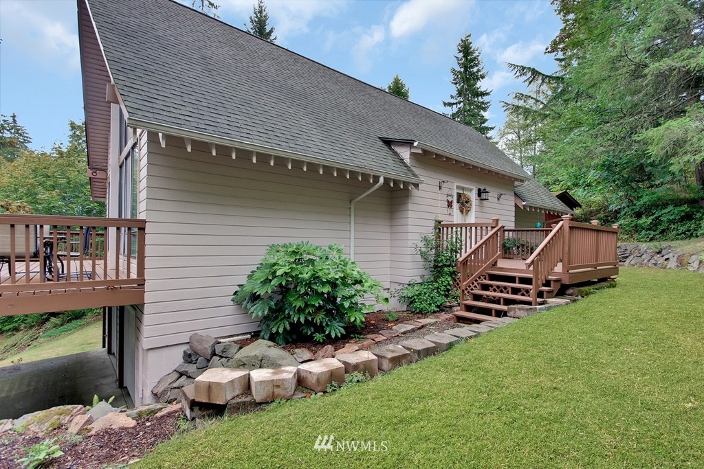 17427 Southeast Covington Sawyer Road Kent, WA 98042 - Photo 14 of 17 Gallery Image 14