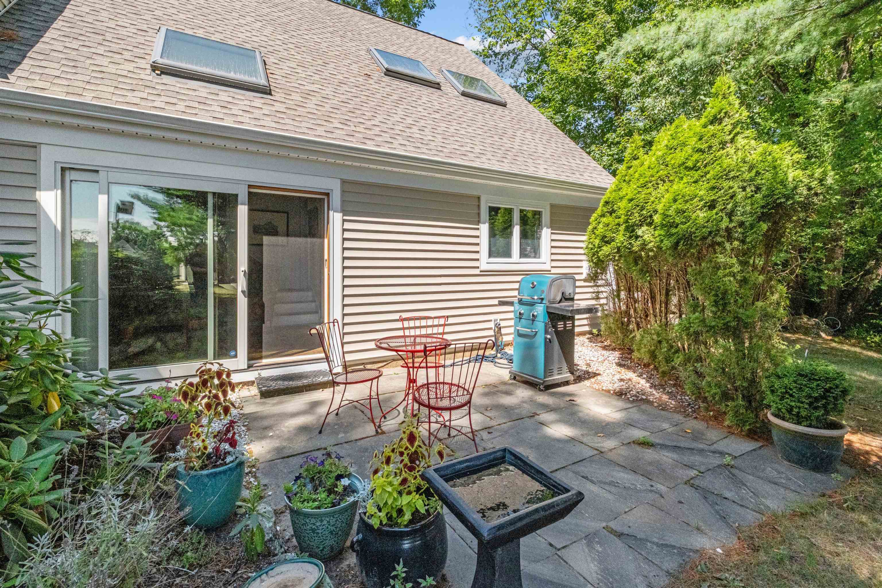 12 Clover Lane Laconia, NH 03246 - Photo 22 of 60