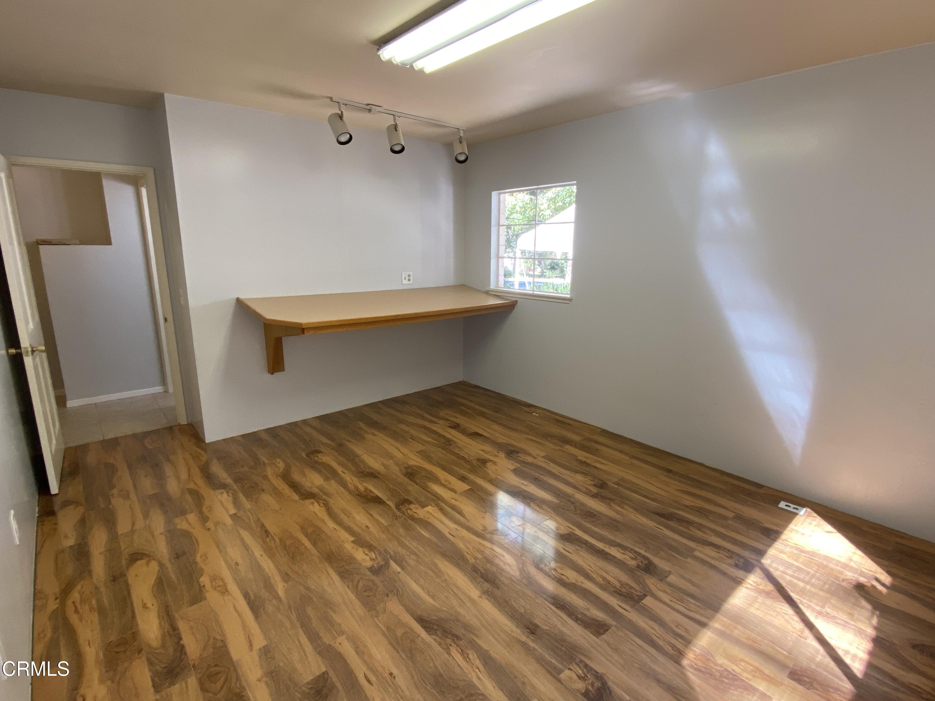 2131 Burnham Road Ojai, CA 93023 - Photo 3 of 39 2022-06-01 15.45.59