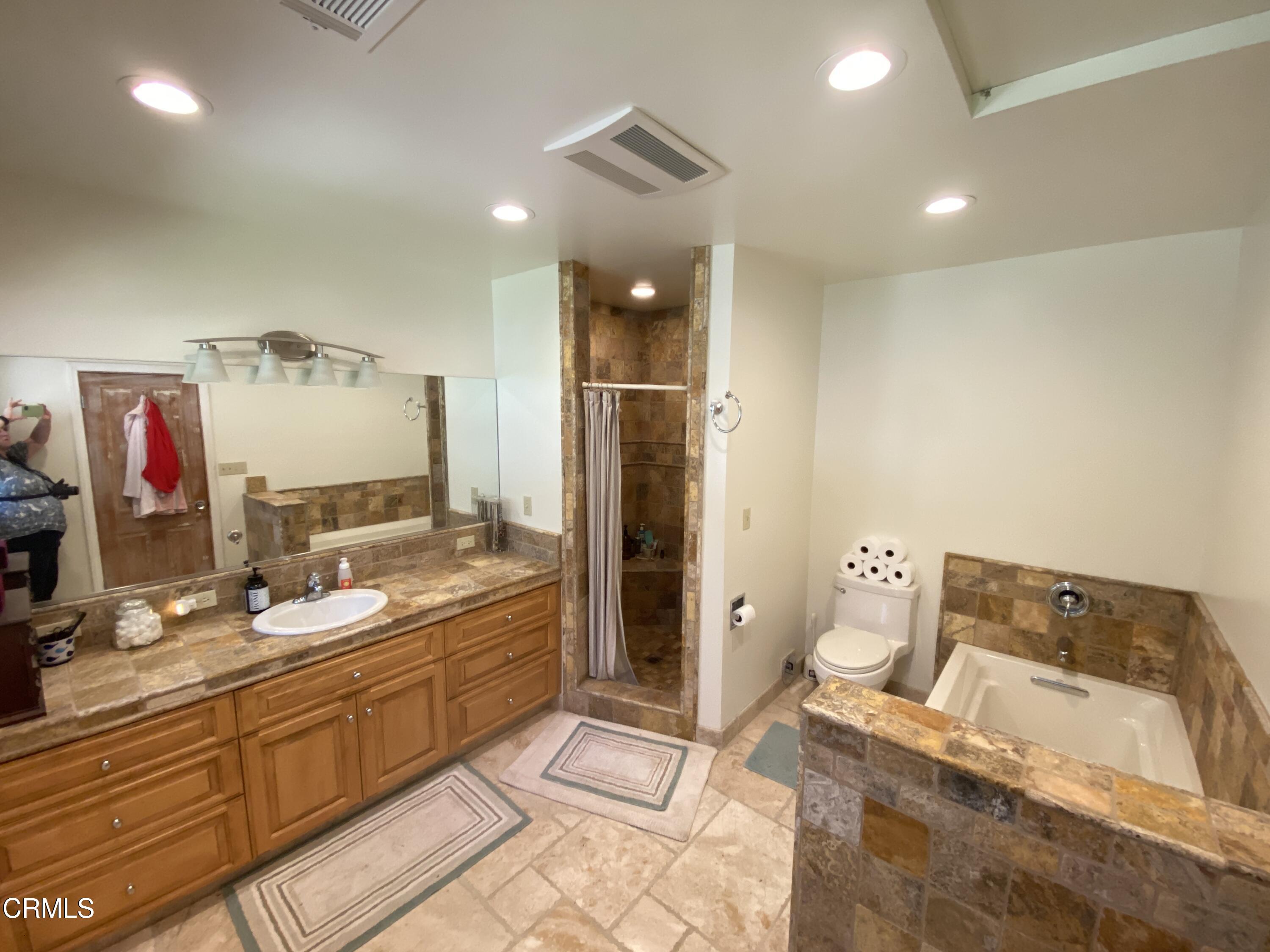 2131 Burnham Road Ojai, CA 93023 - Photo 4 of 39 2022-06-01 16.03.05