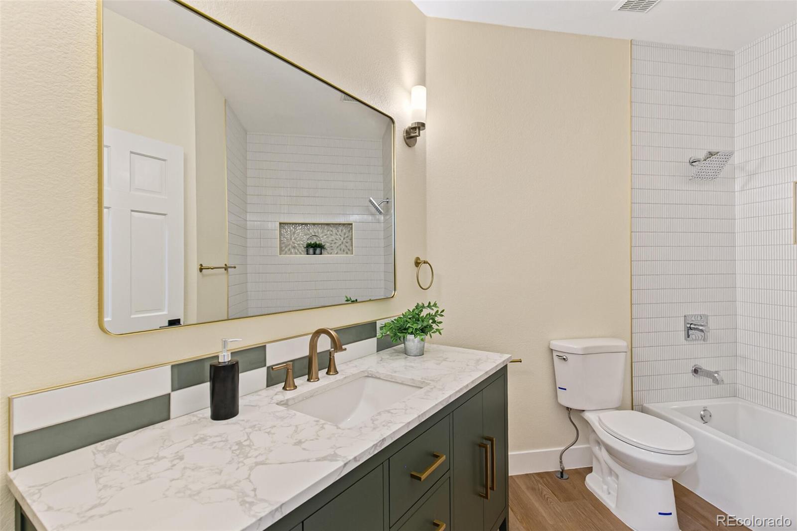 9946 Wyecliff Drive Highlands Ranch, CO 80126 - Photo 17 of 42