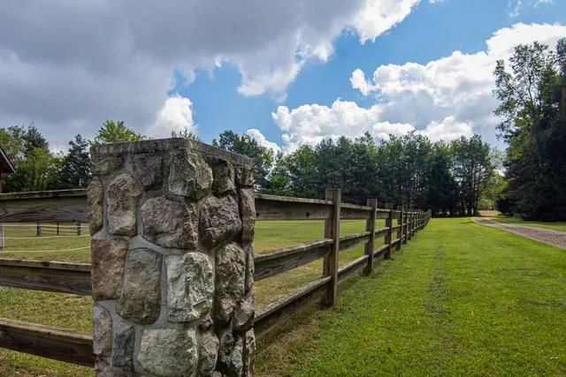 $649,000 | 1442 West Tyler Road, Hart, MI 49420