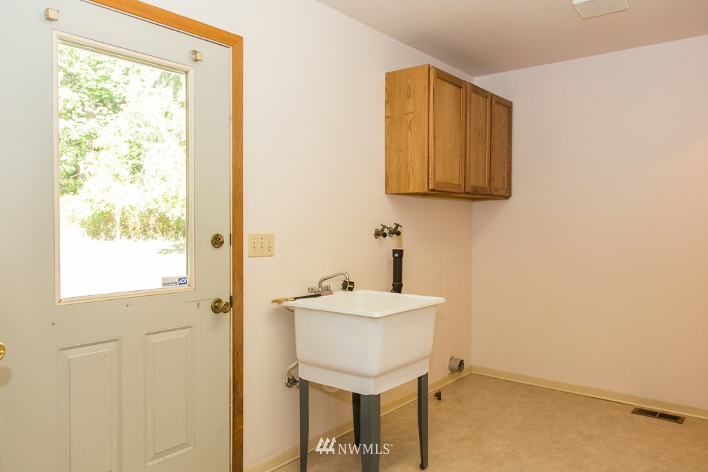 2340 West Valley Road Chimacum, WA 98325 - Photo 14 of 25