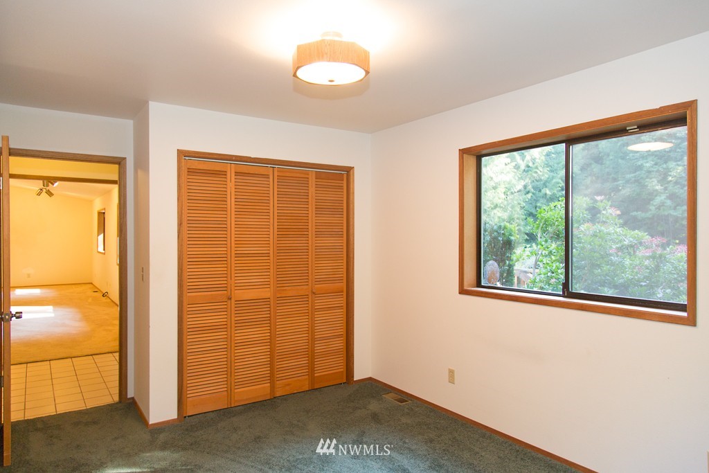 2340 West Valley Road Chimacum, WA 98325 - Photo 18 of 25