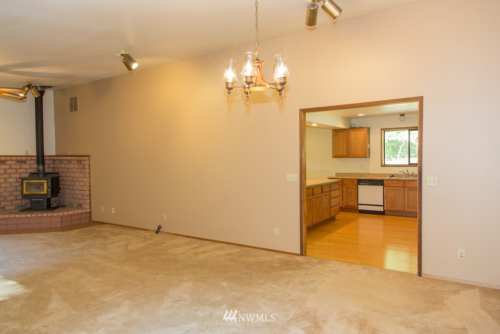 2340 West Valley Road Chimacum, WA 98325 - Photo 9 of 25