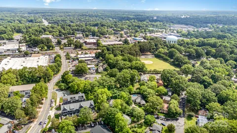 $599,999 | 917 Bobby Lane, Charlotte, NC 28211