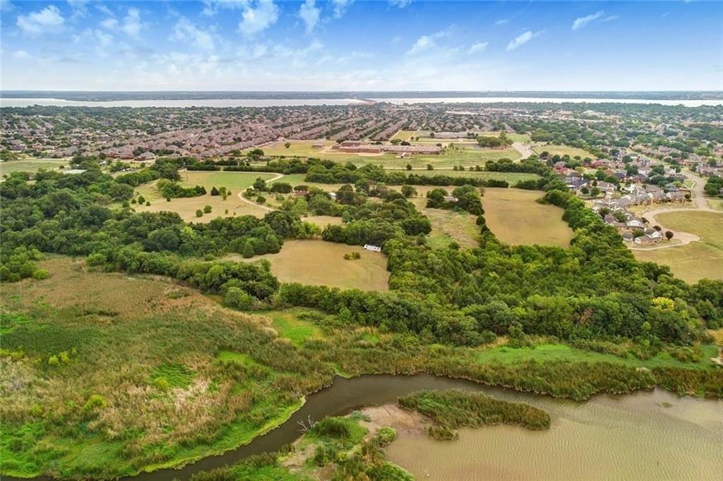 6829 Chiesa Road Rowlett, TX 75089 - Photo 2 of 19