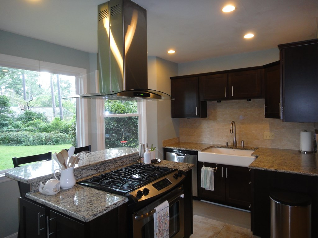 3772 Greenleaf Road Columbia, SC 29206 - Photo 11 of 40