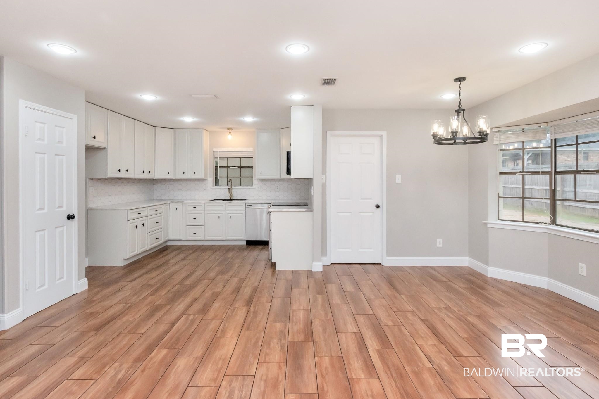 6608 Gas Light Lane West Mobile, AL 36695 - Photo 6 of 33