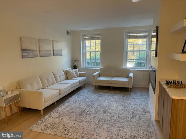 $3,700 | 3450 39th Street Northwest, Unit A685, Washington, DC 20016