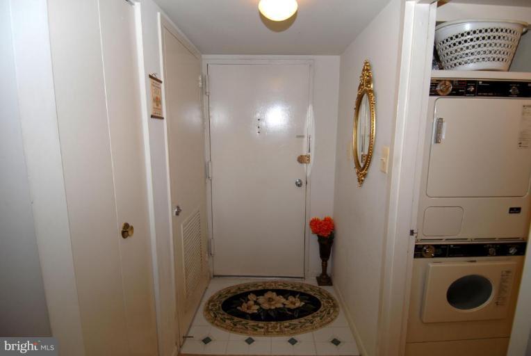 Entrance / Foyer